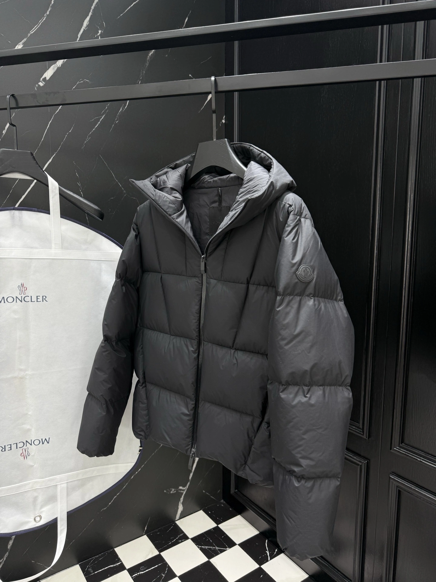 wg.luxury-- 7o9385r Down jacket white duck down item: E-F443J1227H